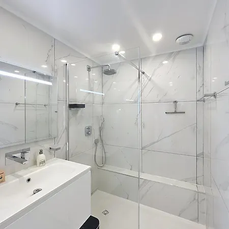 La Palmeraie With Terrace Golfe Juan 公寓 *