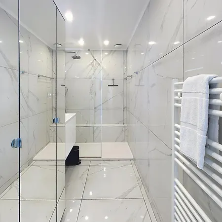 La Palmeraie With Terrace Golfe Juan 瓦洛里